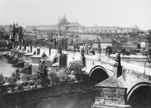 Veduta di Praga con il Palazzo Imperiale (Hradschin) e il Ponte Carlo, fine XIX secolo
